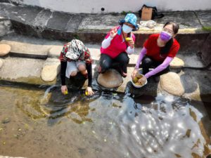 洗衣坑：銅鑼水圳特有文化，至今仍可見婦女在搗衣洗衫。
