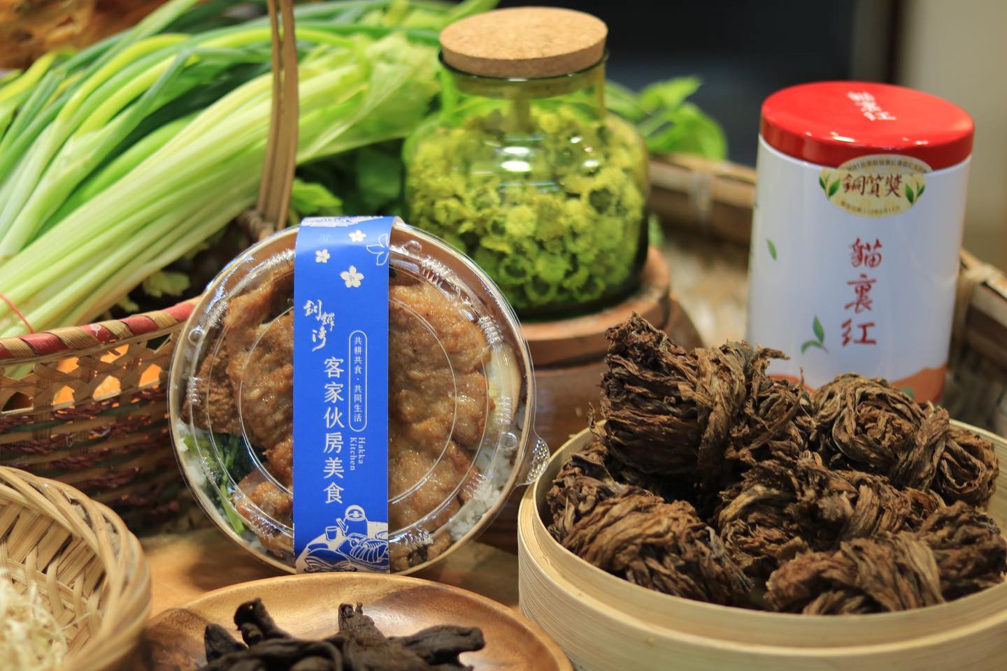圖  微光分子&微光書旅  攤位     賴世若  提供