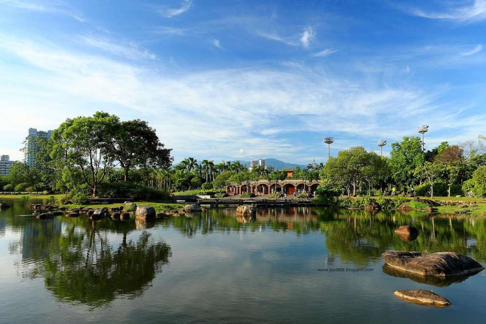 圖  宜蘭美麗景點 -羅東運動公園   翻拍自網路 及 交通部網站