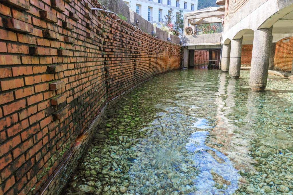 圖 宜蘭美麗景點 -蘇澳冷泉 翻拍自網路 及 交通部網站