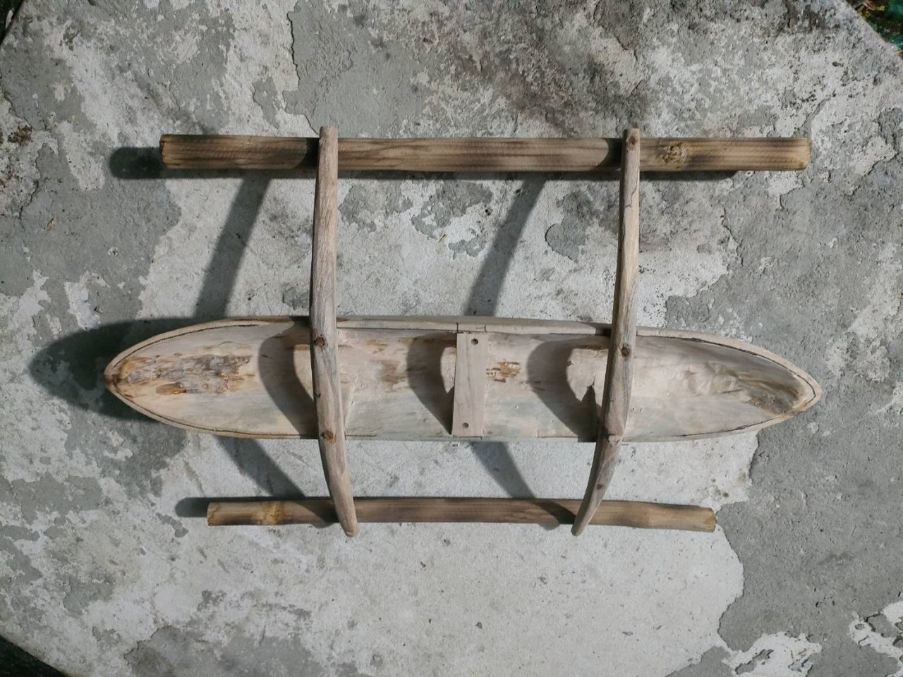 圖  獨木舟模型-工藝師陳立年(嘎造)製作提供