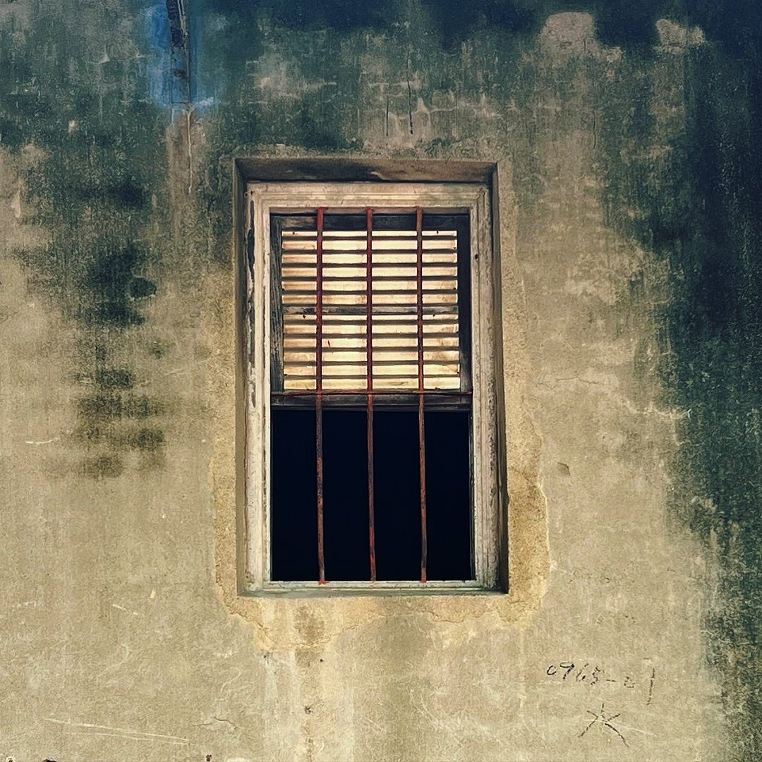 圖 鑼灣北側倉庫 七十年歷史的 外牆 賴世若 拍攝