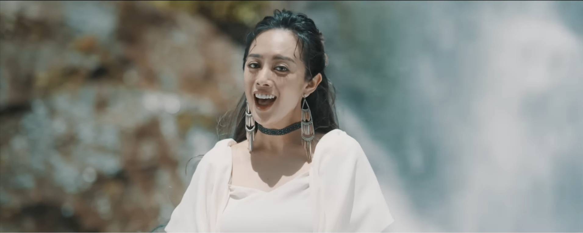 主唱Lead vocal:舞思愛 Usay Kawlu