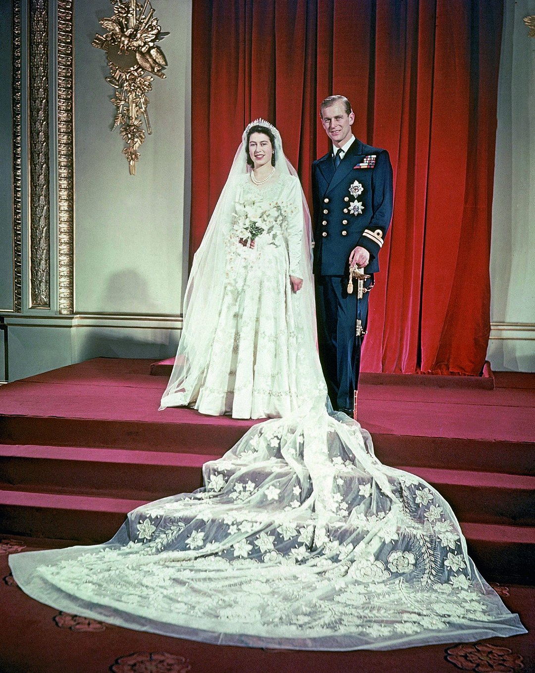 1947.11.20 ，伊麗莎白公主和夫婿菲利浦親王的婚禮。