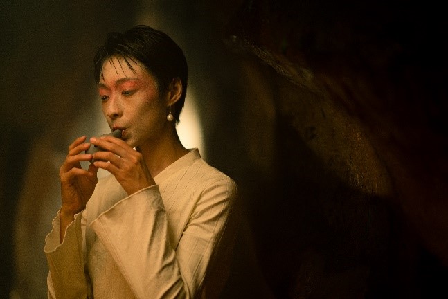 張碩尹《她吞噬大象，之後成為了一座山丘》（劇照） 照片提供：張碩尹工作室，攝影：劉哲均