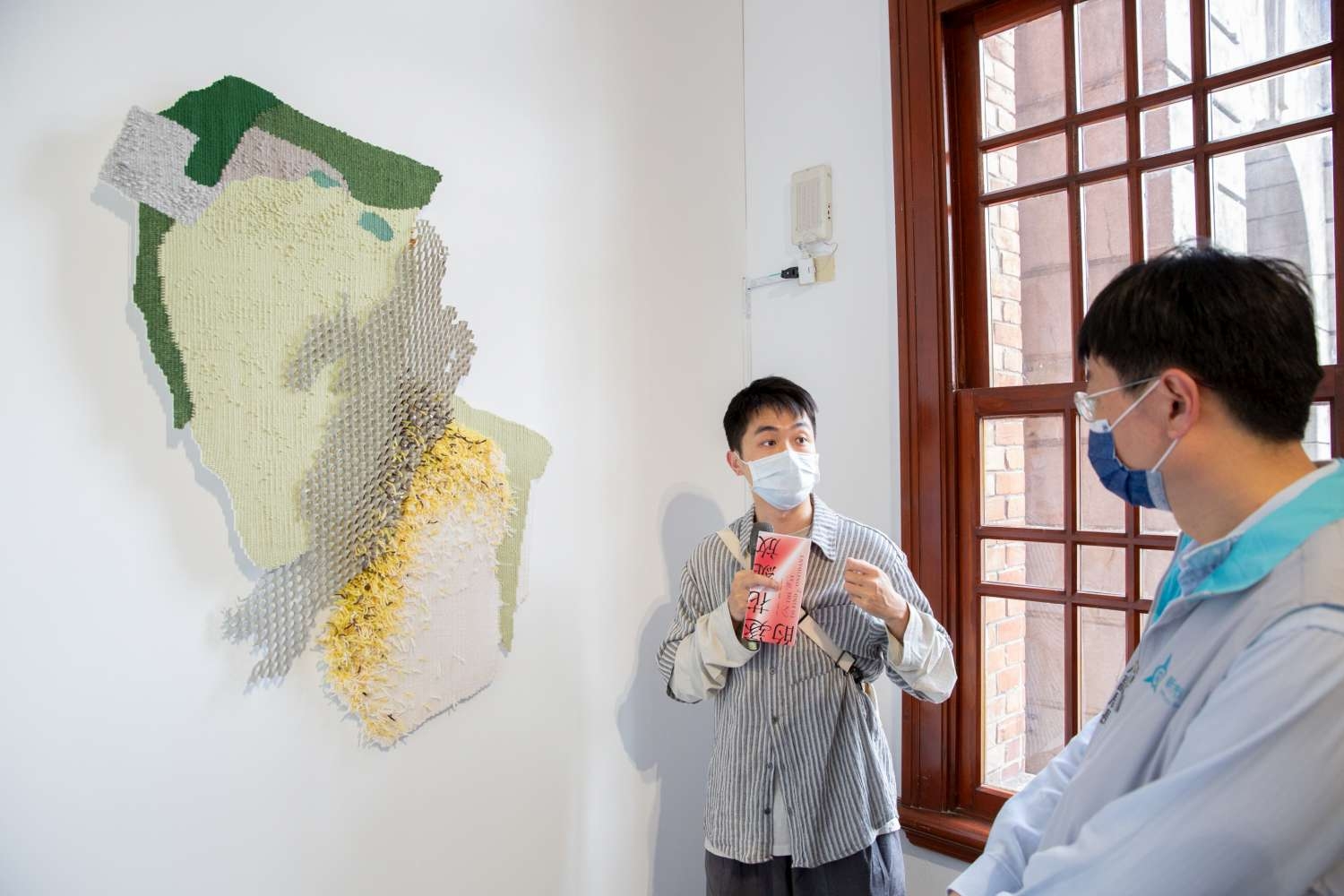 竹市美術館逐花綻放的幽徑詮釋社會隱性議題