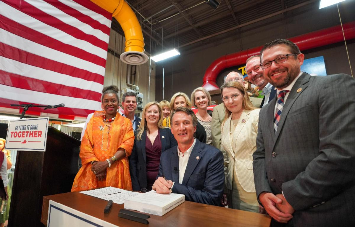 Governor Glenn Youngkin Celebrates Signing of Virginia State Budget