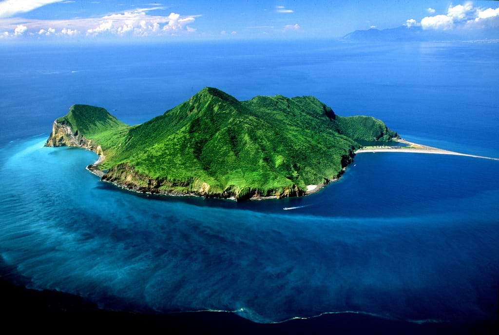 圖 丘海之境周邊-龜山島 翻拍自網路