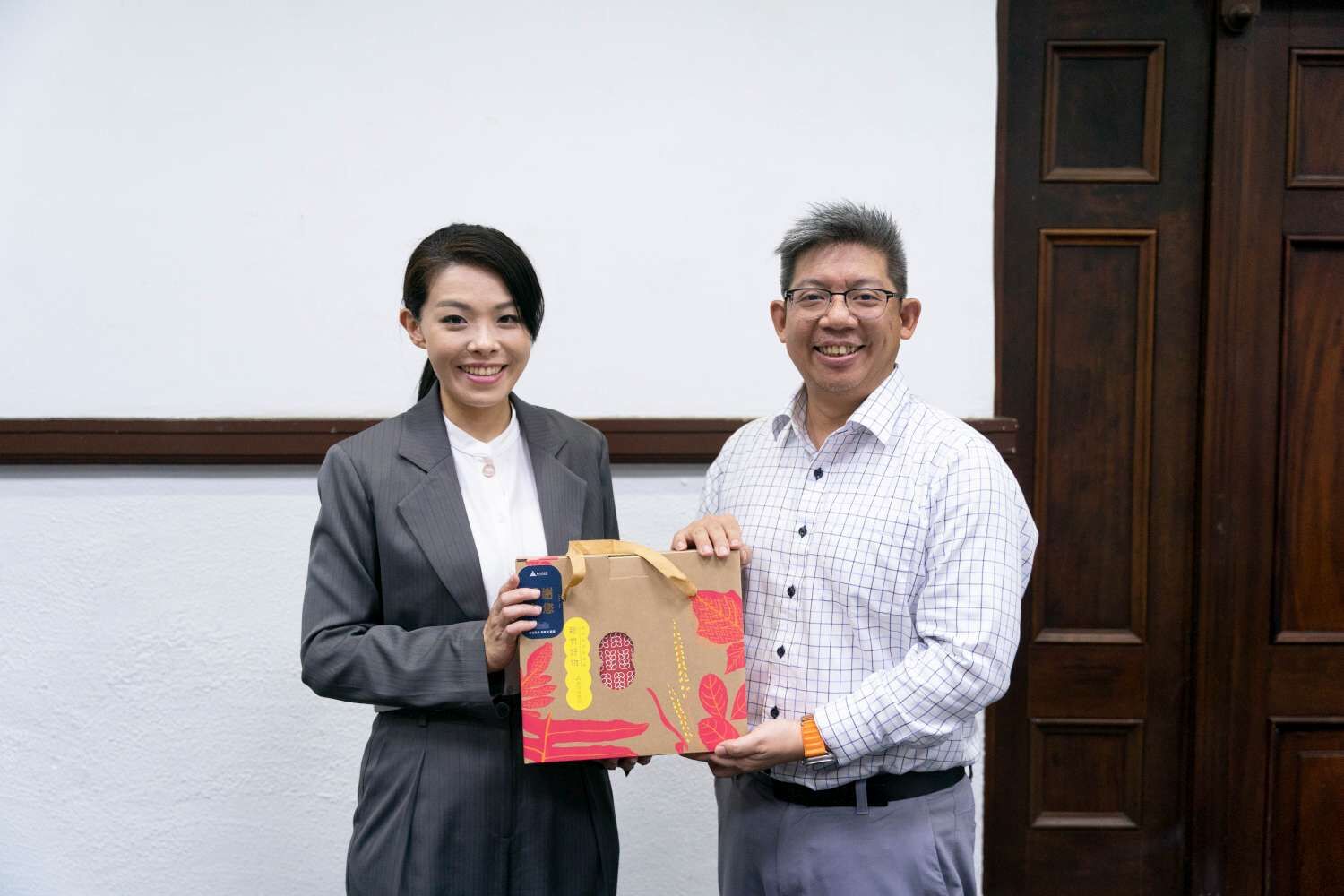 中保科技集團拜會竹市府 市長高虹安：公私協力合作 打造智慧科技城市