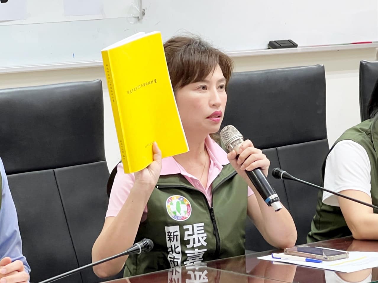 警察市長治安差  張嘉玲:螺絲鬆了