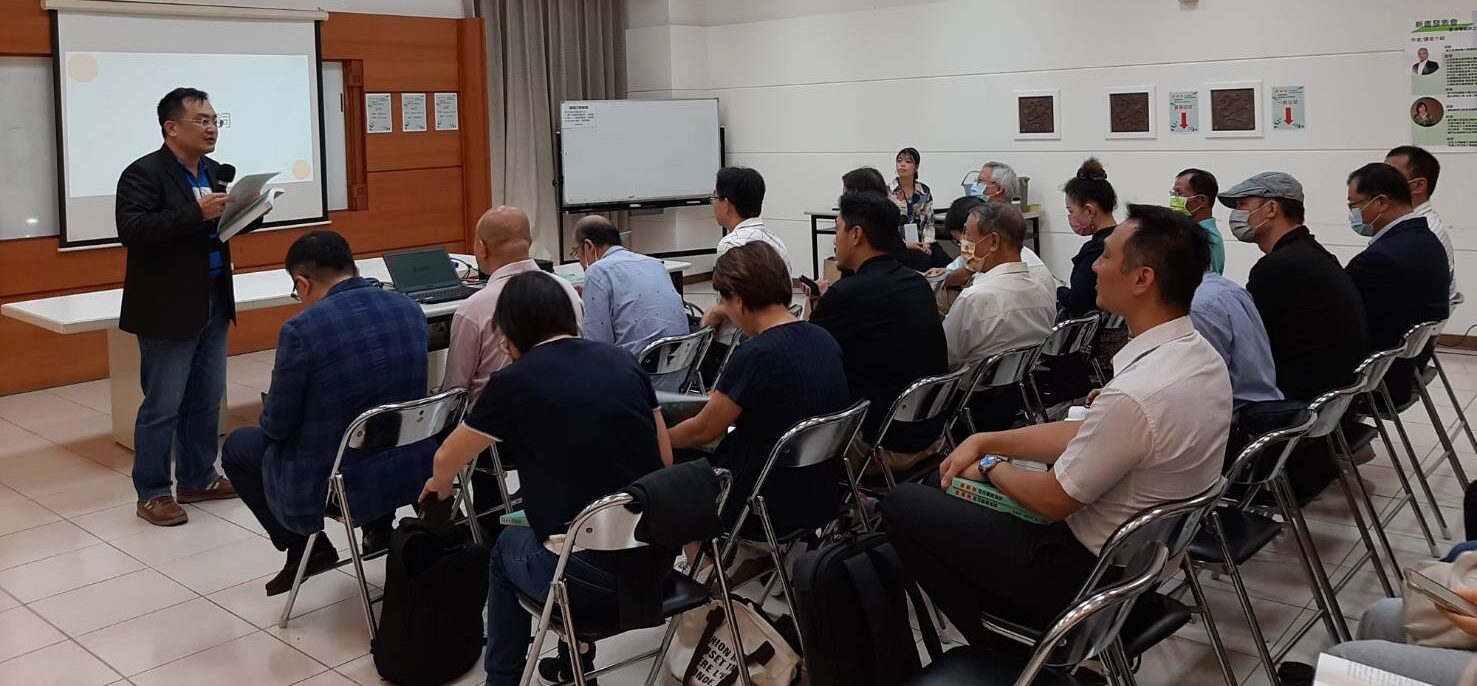 精進自身職涯、落實政府政策、加速產業轉型，中部地區碳盤查簽書會讀者熱情返響！