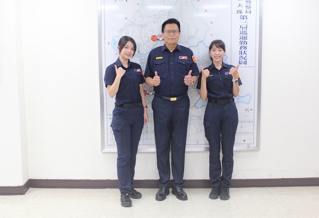 圖 大隊長與黃書伶許于婕合影