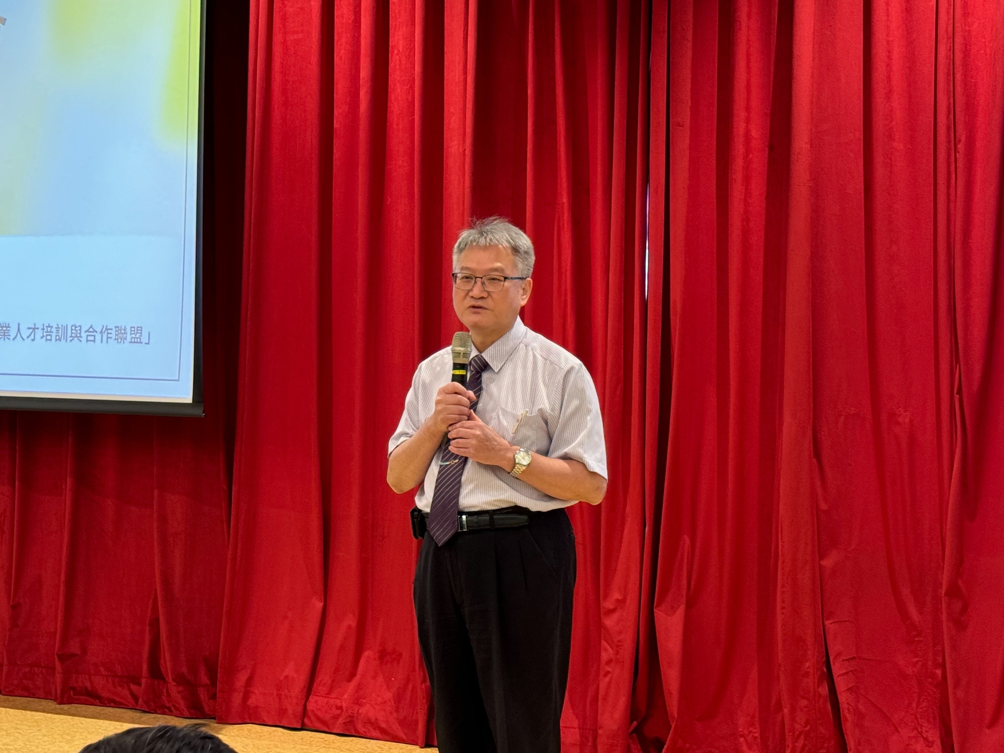 中山醫大博覽會直擊：50+企業搶人，畢業即就業？