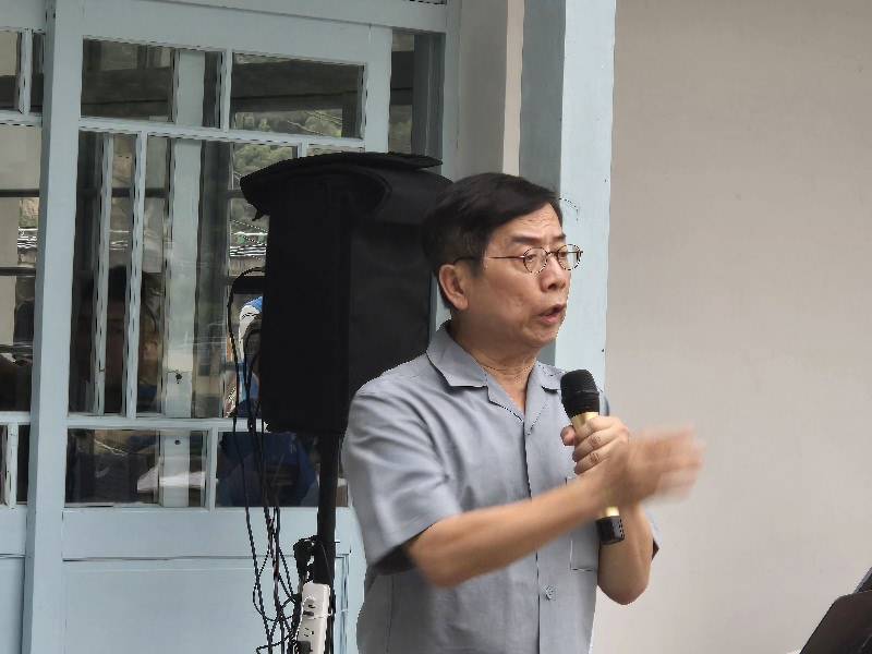 圖 江明修校長(苗栗社區大學創辦人暨校長)