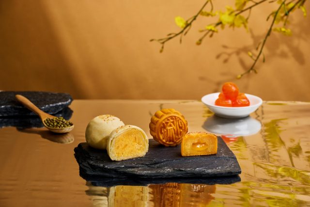 月餅界新星降臨！維多麗亞酒店「金玉酥」引爆話題，中秋送禮選它不踩雷！