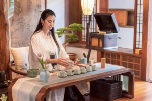 圖 / 茶道師演繹茶道 靜下心來 全身心品茶