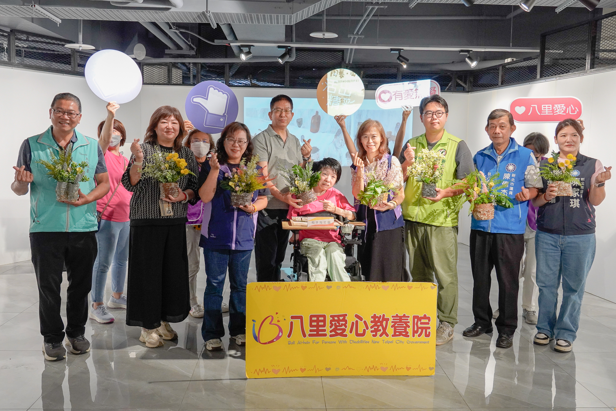 從身障到創作天使 八里愛心教養院陶藝展揭生命韌性