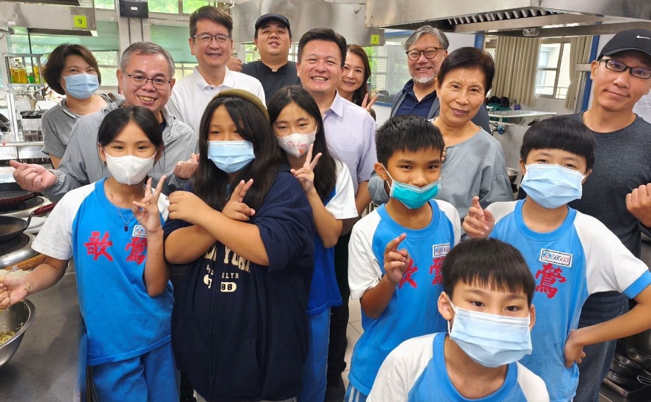 2025 當廚房成為AI與食農的實驗室：佛光大學推動「大手牽小手」共學實驗