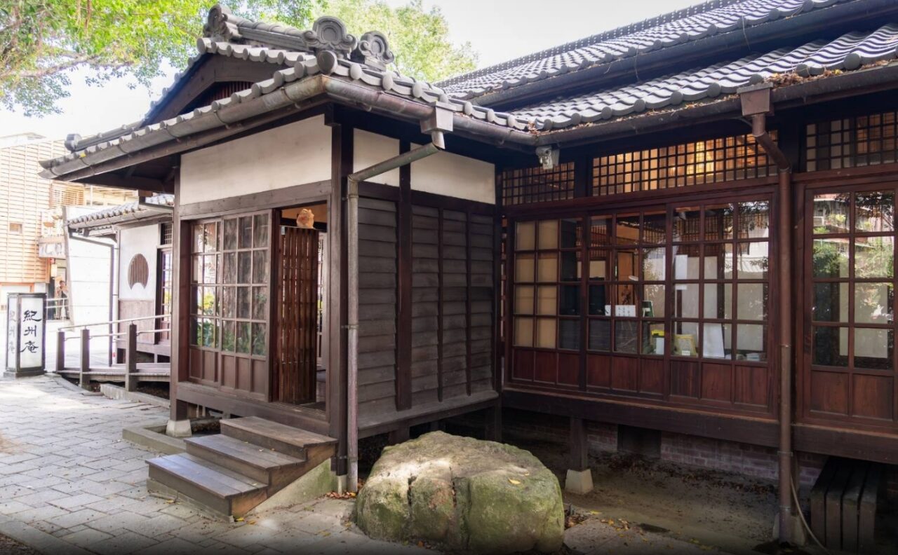 紀州庵初建於1917年 於2004年被定為臺北市市定古蹟