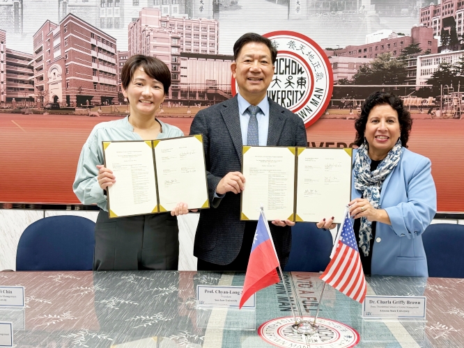 數據領航管理變革 東吳巨資學院啟動跨國雙聯產學合作