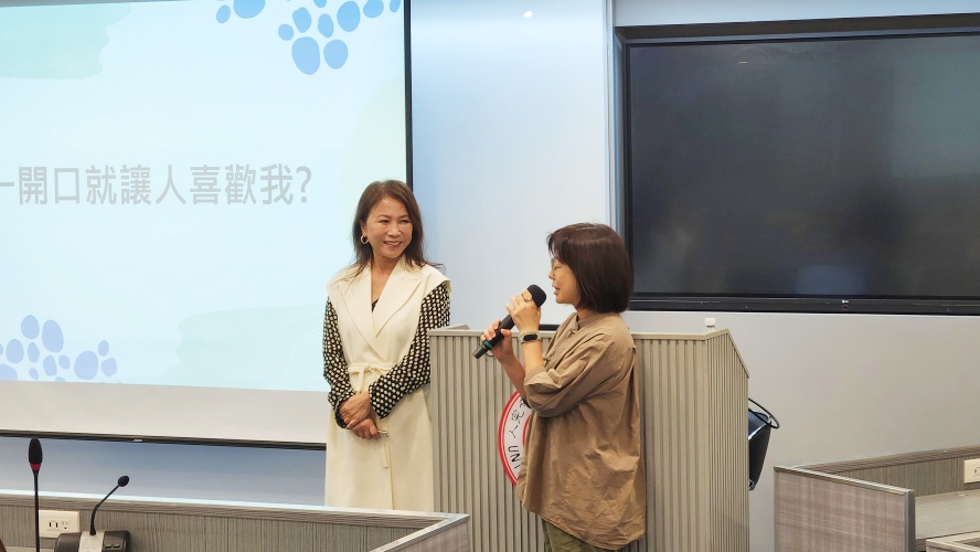 我們這一家花媽配音員現身東吳 傳授開口討喜祕訣