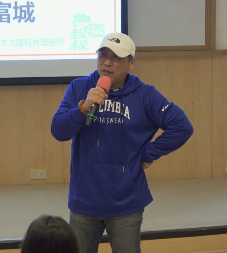東吳大學首創配音通識課 章魚哥花媽現身救失語症