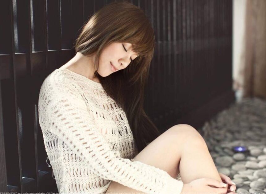 昔日《英雄聯盟》人氣女玩家飛小橘消失多年　甩10公斤轉戰BBW寫真