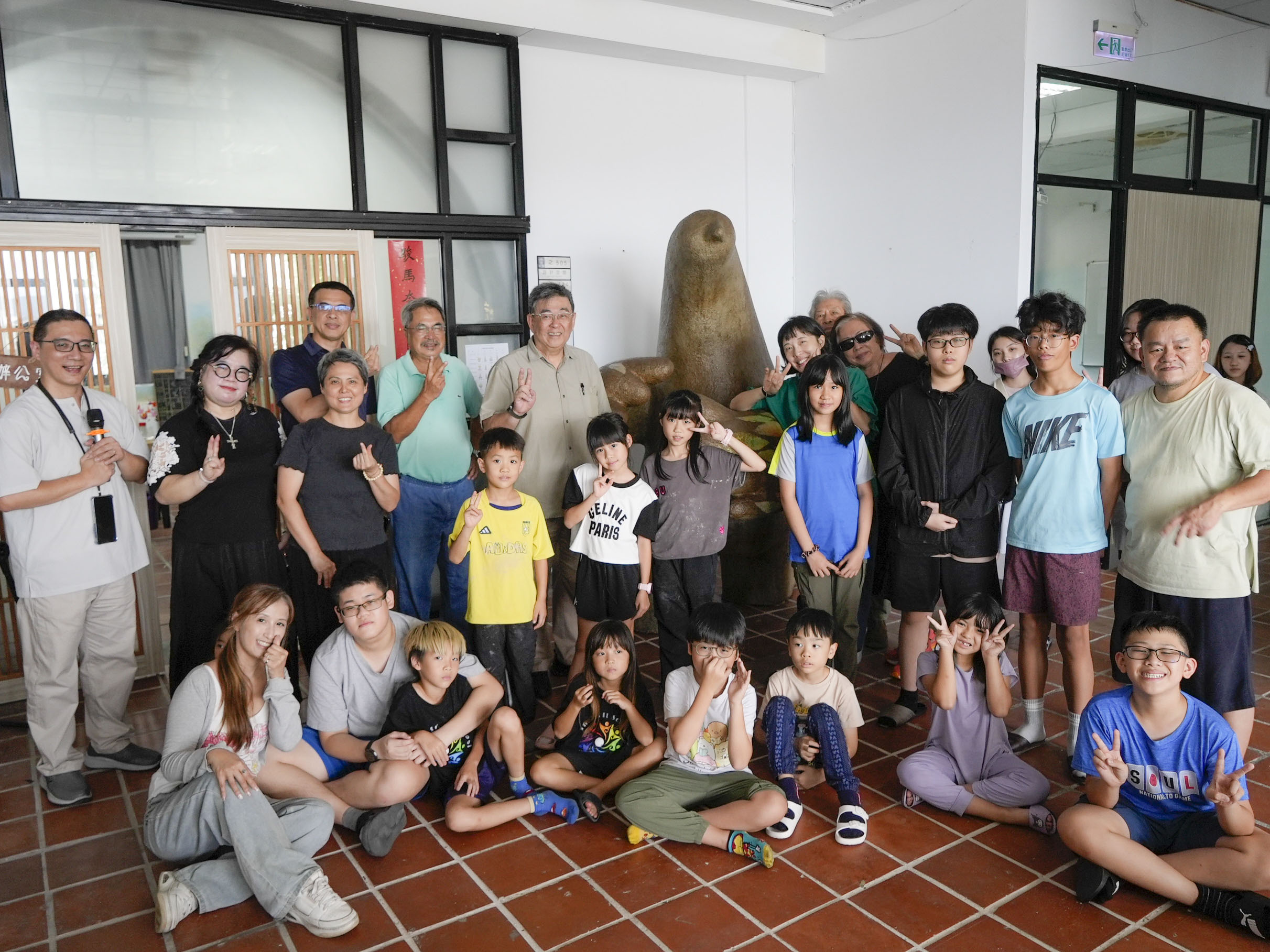 華梵全齡教育全國首例  小學到樂齡同校共學