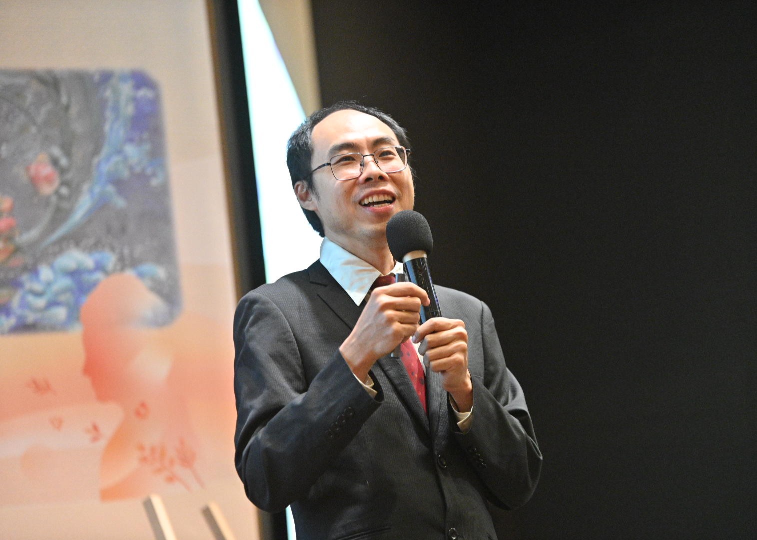 台灣首本泥板壁畫專書  華梵陳俊吉正式出版