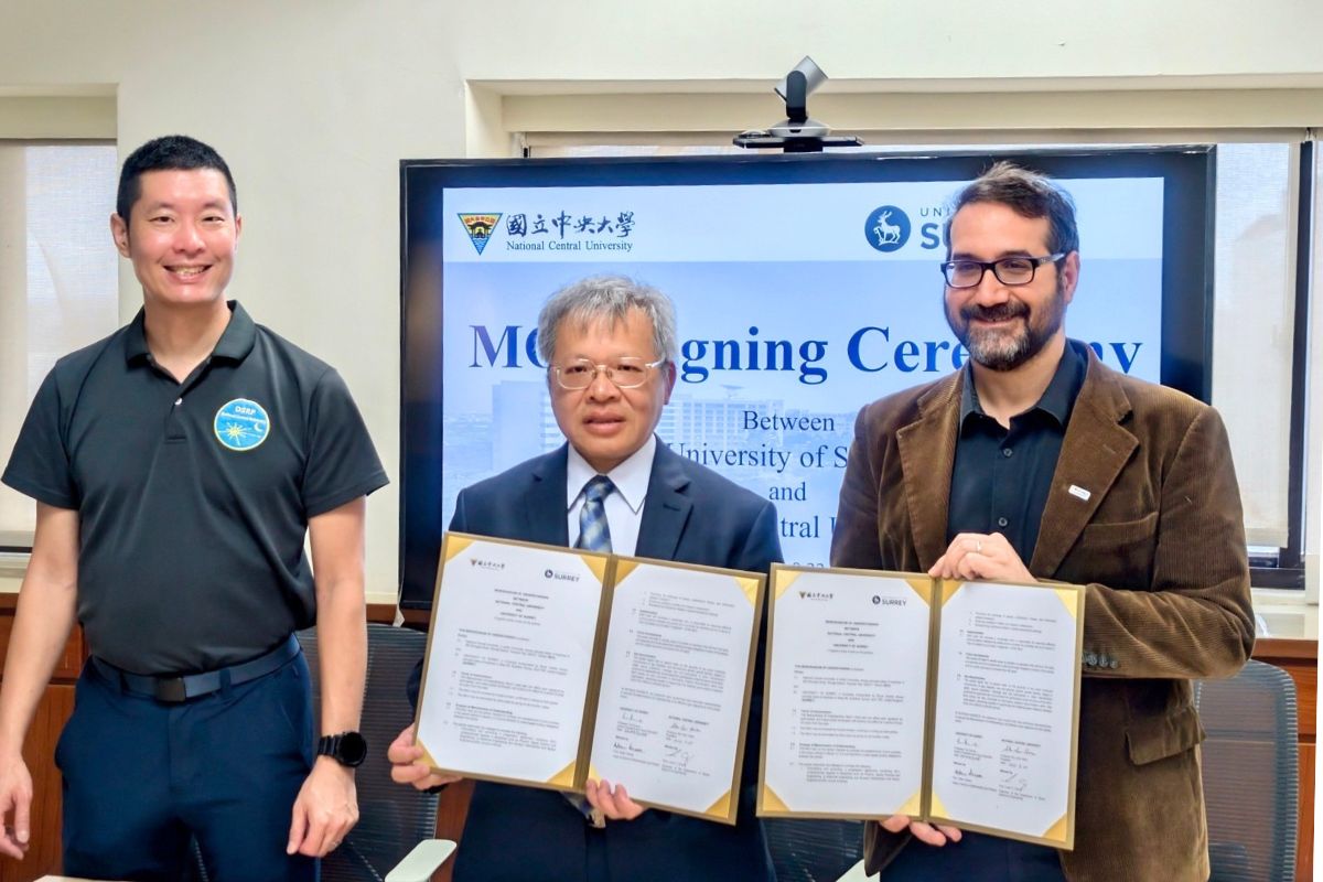薩里大學攜手中大  成立國際太空中心